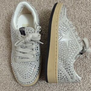 Stylish Kids Shoes with Star Design